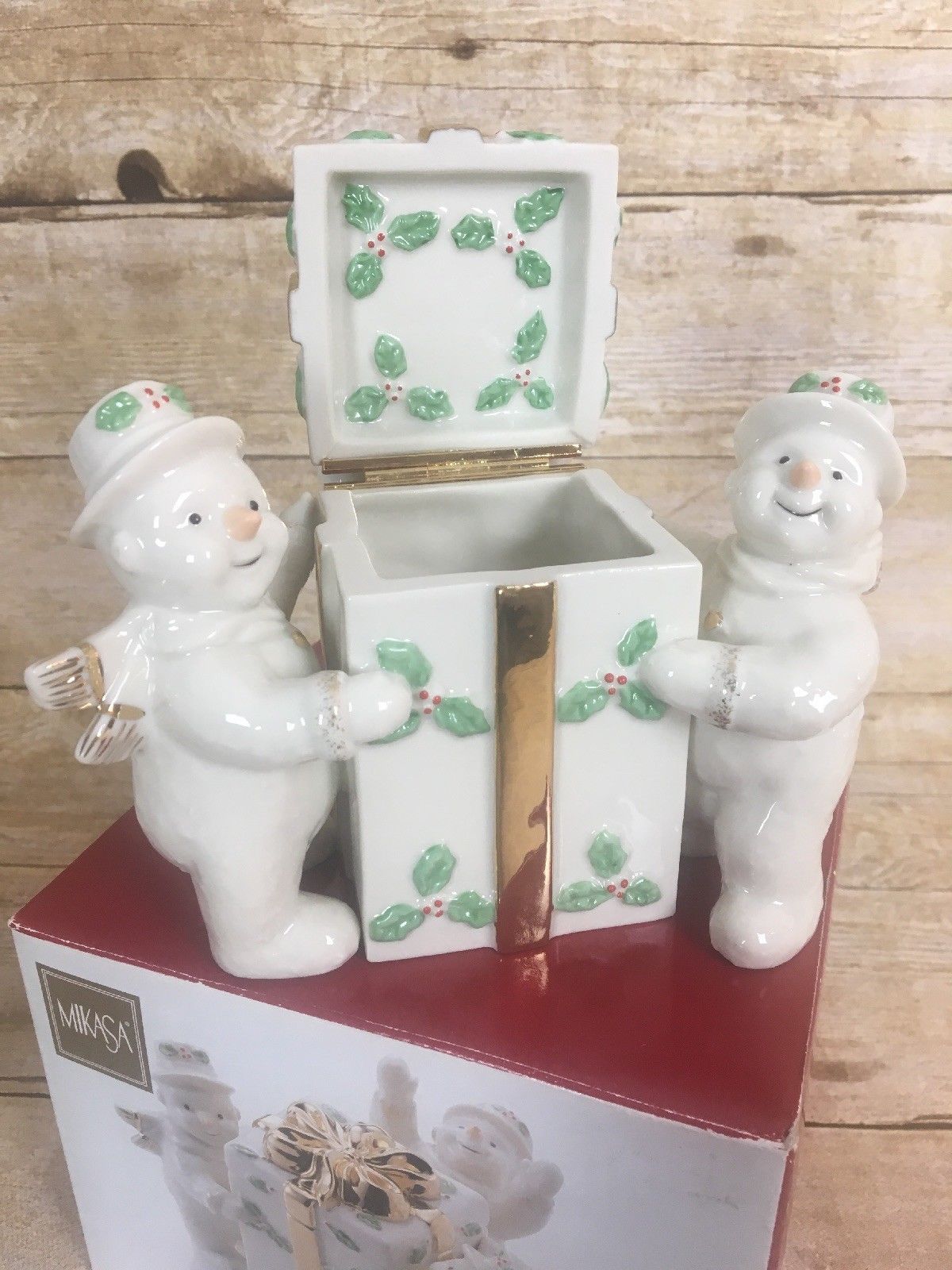  Mikasa Ribbon Holly Porcelain Snowmen Covered Box w/Hinged Lid w/original box - $25.19