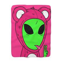 Pink Bear Mouse Green Peace Hand Tongue Visitor Alien Sherpa Fleece Blanket - £46.52 GBP+