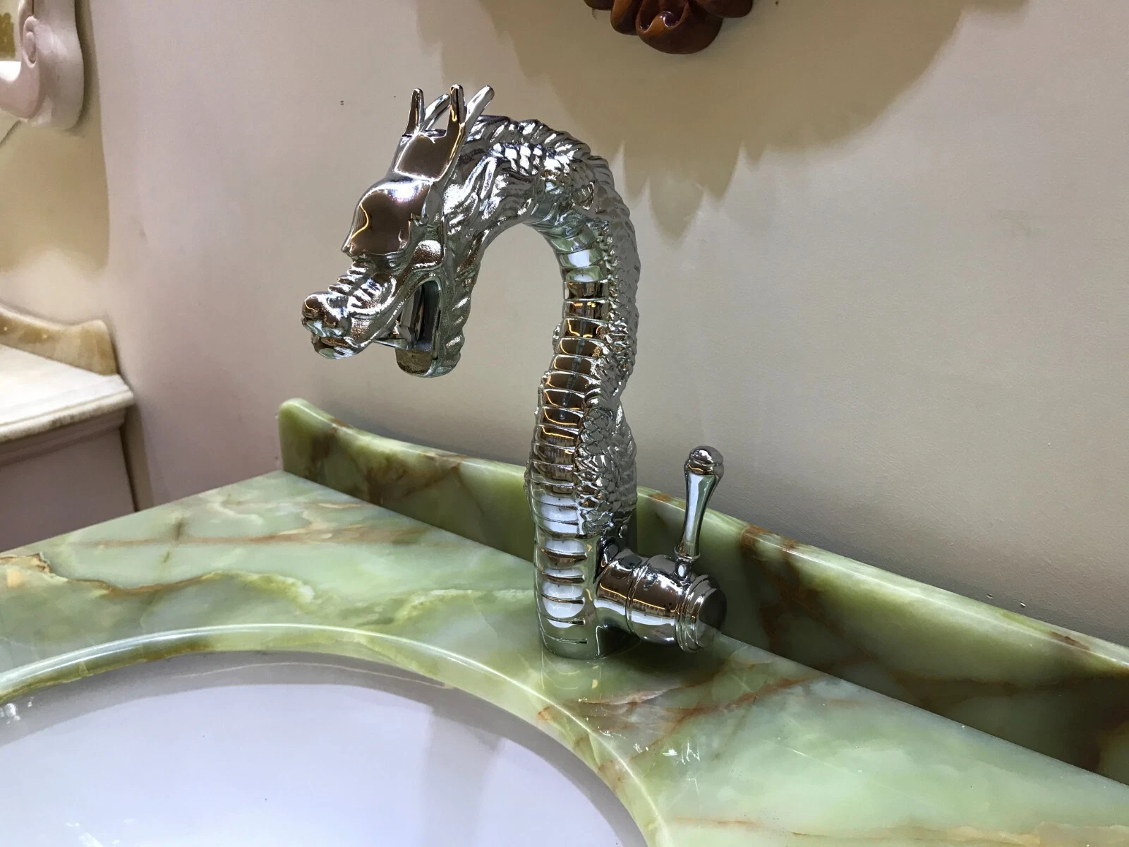 Chrome single hole bathroom lavatory sink Unique dragon mixer faucet Dec... - $14,926.89 MXN