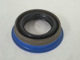 NEW AC Delco 24204330 Genuine GM Transfer Case Front Axle Input Shaft Seal - £3.65 GBP