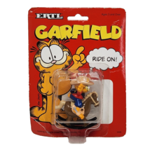 VINTAGE 1990 ERTL GARFIELD RIDE ON ROCKING HORSE DIECAST NEW SEALED ON CARD - $14.25