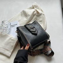 Advanced Texture Vintage Niche Design Bag 2022 Fall/winter New Women&#39;s Bag Popul - £43.45 GBP