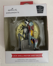 Hallmark Ornament The Nightmare Before Christmas Jack Skellington &amp; Sally Disney - £10.40 GBP