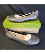 New Earth Bellwether Gray Metallic Leather Slip On Flats Shoes Women&#39;s 9... - £23.52 GBP