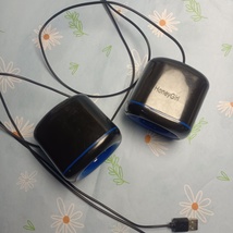 HoneyGirl Loud Speakers-5V, 95dB SNR, 40mm Driver, Bass - enhanced, Blue - black image 5