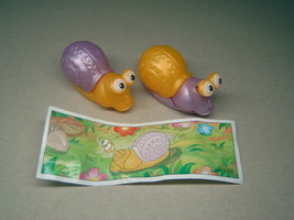 Kinder - K01 22 Snail - 2 versions + paper - surprise eggs - $2.50