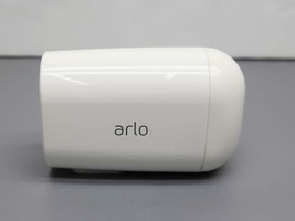 Arlo Essential XL VMC2032 White Wireless Spotlight Security Camera image 6
