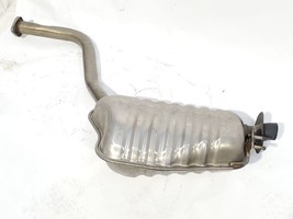 Left Muffler 5.0L V8 RWD OEM 2015 Kia K900 - $1,924.79 MXN