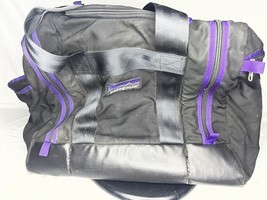 Patagonia Travel Luggage Gym Duffle Bag Black &amp; Purple With Shoulder Strap - $2,329.99 MXN