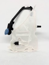 2019-2021 BMW 3330XI Wiper Washer Bottlle Complete With Pump And Pigtail... - $1,479.63 MXN