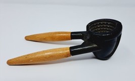 Wooden Handled Metal Walnut Cracker Tool - 10 Row Serated Surface - Nuts Almonds - £5.89 GBP