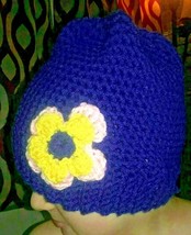 Little Girls Crocheted Flower Hat in Purple W/ Raised Flower Emblem Handmade - £4.45 GBP
