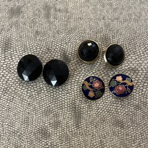 Vintage Clip On Earrings (Lot Of 3) - $15.46 CAD