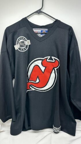New Jersey Devils Center Ice NHL Hockey CCM Black Jersey Size Large - $59.35
