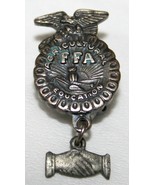 Vintage FFA Future Farmers Of America AGRICULTURAL EDUCTION Pin Handshak... - $276.60 MXN