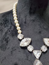 Traci Lynn Women&#39;s Crystal Stones &amp; Round Pearl Beading Bridal Stylish Necklace - £30.37 GBP