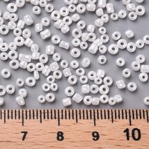 Z 1 pound 12/0 Glass Seed Beads Lustered Round White  2mm SEED16 - €11,41 EUR