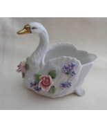 Vintage Porcelain 4&quot; Swan w Applied Roses Napco Creations Japan - €21,10 EUR