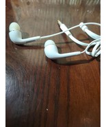 Samsung Used Earbuds - $465.41 MXN