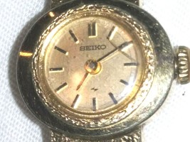SEIKO LADIES WRIST WATCH - $88.40 CAD