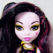 Monster High DRACULAURA - CREEPATERIA - Fashion Doll with Outfit - £11.96 GBP
