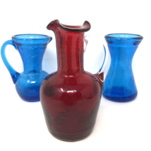 VTG Crackle Glass Mini Pitchers &amp; Vase Hand Blown Art Glass Blue Red Lot of 3 - £22.76 GBP