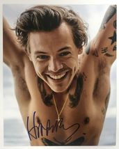 Harry Styles Signed Autographed Glossy 8x10 Photo - Lifetime COA - £235.08 GBP