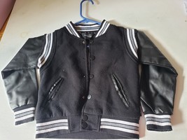 Ring Of Fire Varsity Jacket Black Small - $184.88 MXN