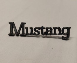 1974 75 76 77 78 Ford Mustang Script Emblem Ornament Badge D5ZB16B114AA - £11.00 GBP