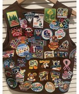 Girl Scouts Brown Vest With Patches &amp; Pins Size M - $49.36 CAD