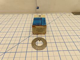 Ford D0AZ-1195-B Spindle Bearing Nut Lock Washer NO Box - $25.36 CAD