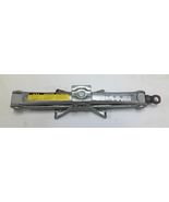 1996 - 2004 Toyota RAV4  Emergency Spare Tire Jack OEM 09110-42020 09111... - $771.59 MXN