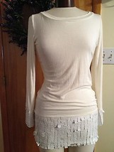 Gi Gi Florence Women&#39;s Top Ivory Stretch Top With Square Sequins Size Small - $30.94