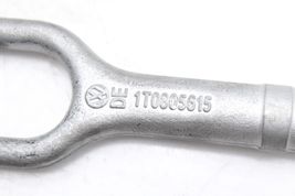 06-10 VW VOLKSWAGEN PASSAT B6 JACK SPARE TIRE TOOL KIT TOW HOOK WRENCH E4894 image 9