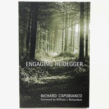 Engaging Heidegger by Richard Capobianco 2011 Paperback 9781442612648 - £26.31 GBP