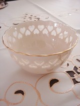 Lenox &quot;Hearts&quot; Collection  bowl [85C] - £31.65 GBP