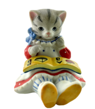 Schmid Kitty Cucumber Learns ABCs Just The Beginning Vintage 1990 Figurine  - £19.66 GBP