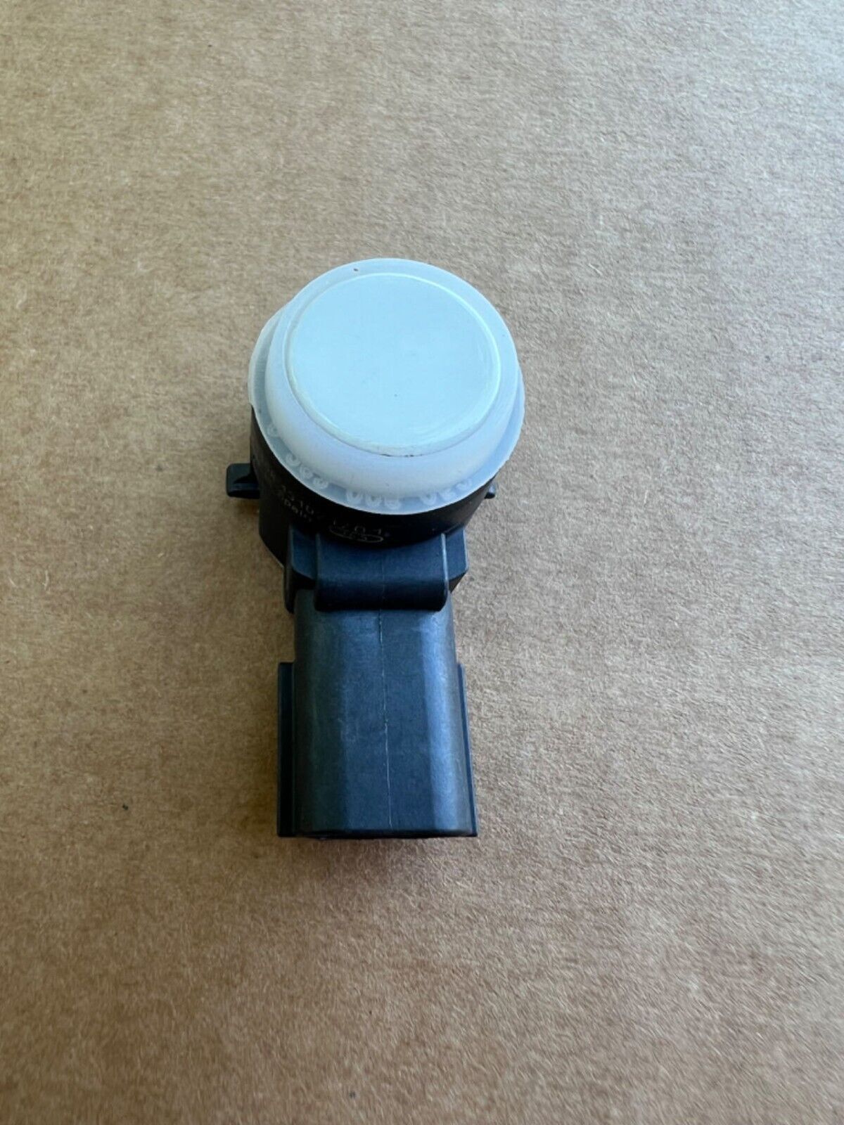 New 52019546  Bumper Parking Sensor PDC White Parking AID Sensor - $17.75