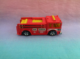 Vintage 1976 Hot Wheels Mattel Red &amp; Yellow Fire Truck Metro 122 - as is - £6.17 GBP