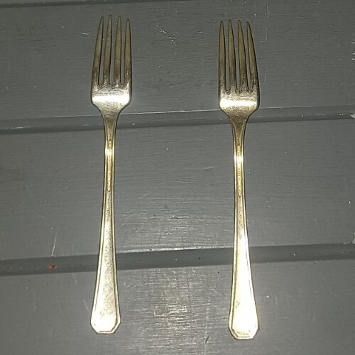 ONEIDA COMMUNITY CLARION PAR PLATE Dinner Forks Lot of 2 Item image 4