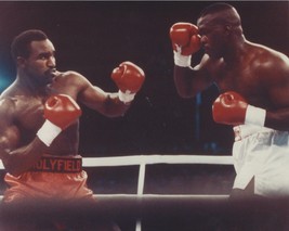 Buster Douglas Vs Evander Holyfield 8X10 Photo Boxing Picture - £3.90 GBP