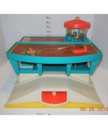 Fisher Price #996 Play Family Airport Vintage 1972 Little People *Buildi... - £60.01 GBP