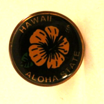 Hawaii Aloha State Flower Vintage Lapel Pin - £9.42 GBP