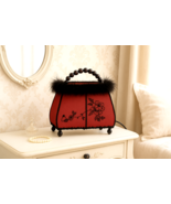 Vintage Purse Handbag Accent Lamp – Red Fabric Shade, Black Feather Trim... - $529.13 MXN