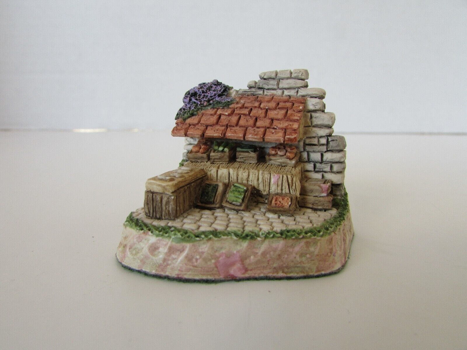 David Winter Cameos Market Day Sculpture 1991 John Hine Ltd GB 1.5&quot;h - $7.87