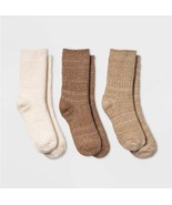 Women&#39;s 4-10 Textured 3pk Crew Socks - Universal Thread Oatmeal - $19.13 CAD