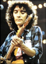 Albert Lee live onstage with Fender Telecaster guitar 8 x 11 pinup photo - £3.31 GBP