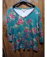 The Pioneer Woman V-Neck Polyester T-Shirt sz XXL -  Green Floral 3/4 Sl... - $128.72 MXN