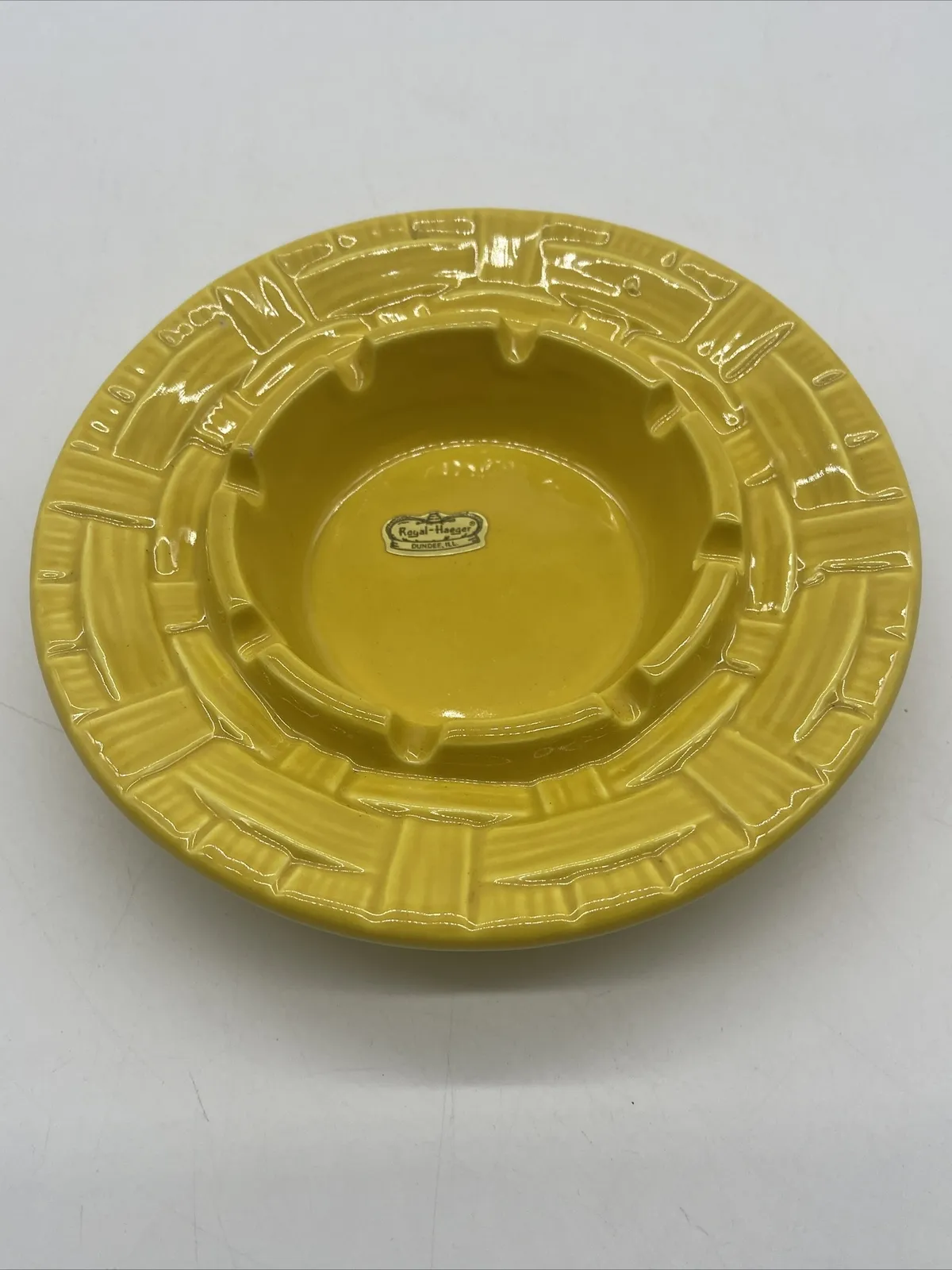 NOS Vintage Royal Haeger 2103 Round Ashtray 7 1/4 Yellow Weave Design - £57.55 GBP