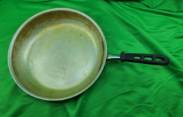Vollrath 30618 Wear-Ever 12&quot; Natural Finish Aluminum Fry Pan - $50.94 CAD